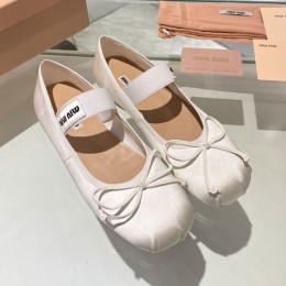 MIUMIU