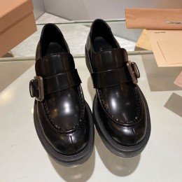MIUMIU