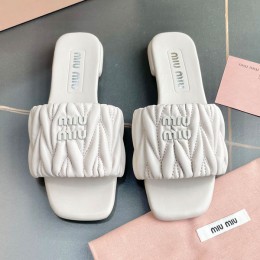 Miumiu2023ss