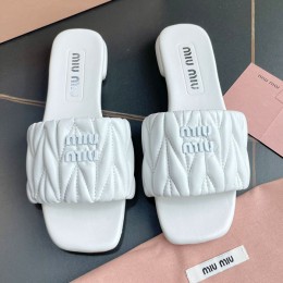 Miumiu2023ss