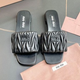 Miumiu2023ss