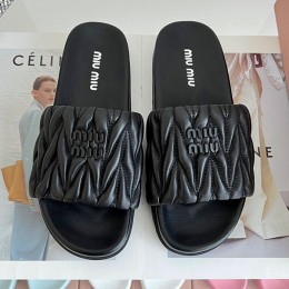 MIUMIU 2023
