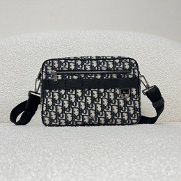 DIOR Safari