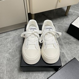 CHANEL 23s