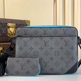 LOUIS VUITTON Trio