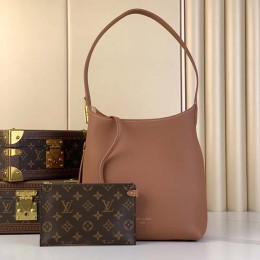 LOUIS VUITTON LOW KEY HOBO