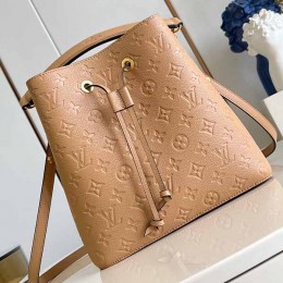 LOUIS VUITTON NéoNoé