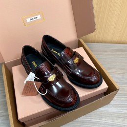MIUMIU