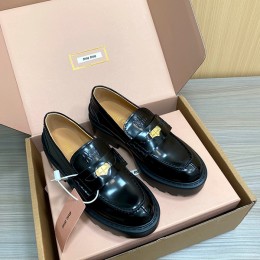 MIUMIU