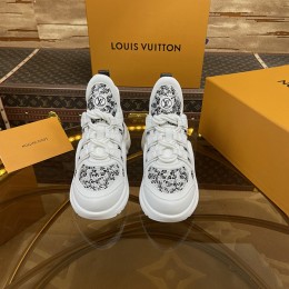 LOUIS VUITTON 2025