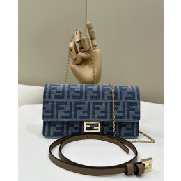 FENDI Baguette